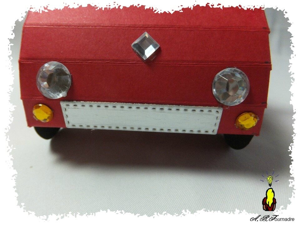 ART 2018 03 voiture rouge 5