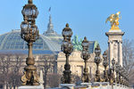 800px_Le_Grand_Palais_depuis_le_pont_Alexandre_III__C3_A0_Paris