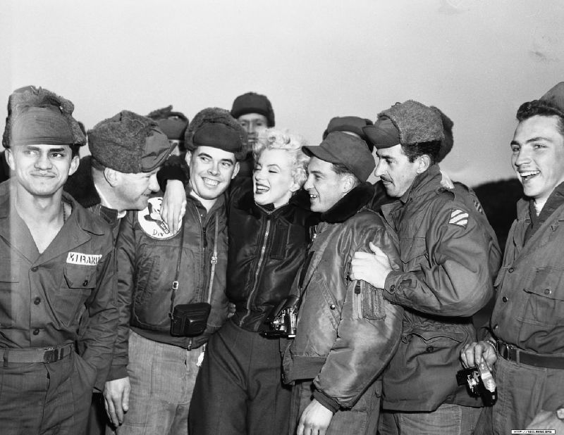 1954-02-17-korea-3rd_infrantry-with_GIs-010-by_walt_durrell-1