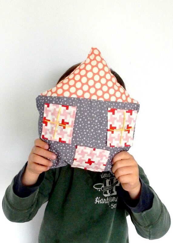 le coussin/maison d'Etienne