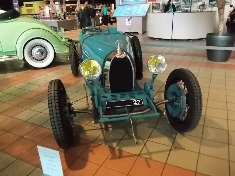 BugattiT37Rav