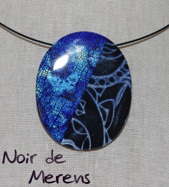 Pendentif Bleu