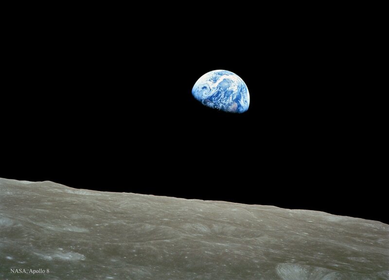 Earthrise_Apollo8_2400