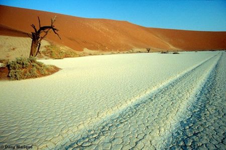 Namibia_the_Namib_Desert_7c95dd3f7db04da288b7b642beea3d6a