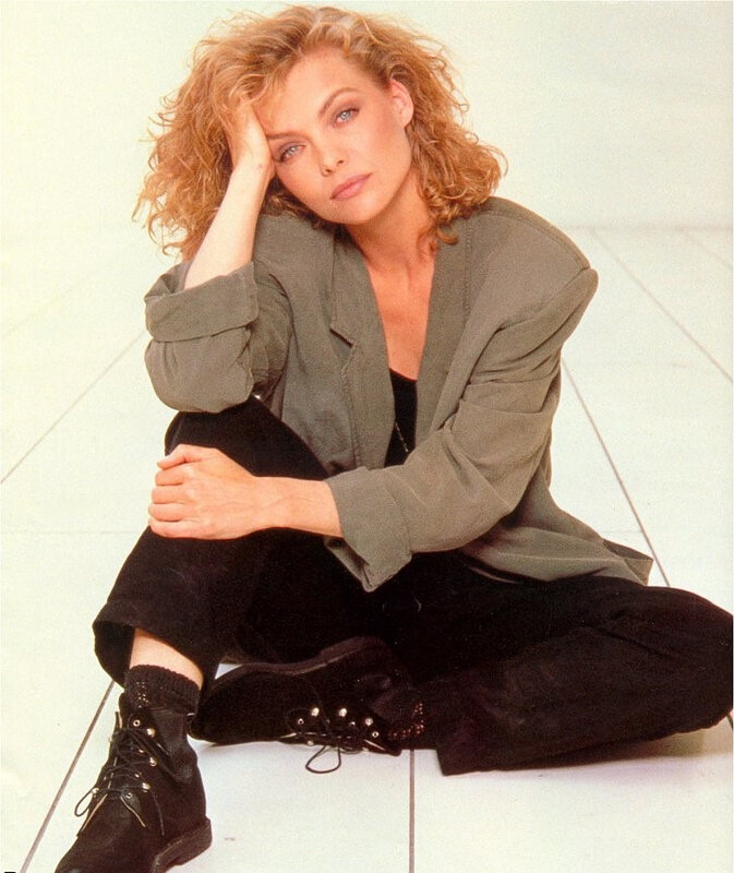 1988-michelle_pfeiffer_by_terry_neill-7-2