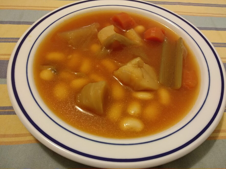 Soupe de haricots blancs au bouillon de volaille Les marmites de Marphyl