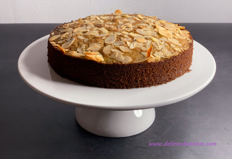 Gâteau fondant amandes-pistache pour l’anniversaire de mon blog