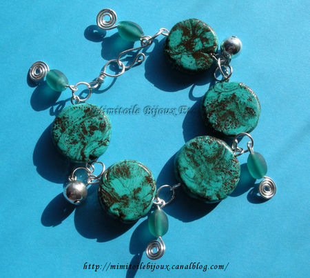 bracelet_turquoise_pendouilles_marie_vue_1