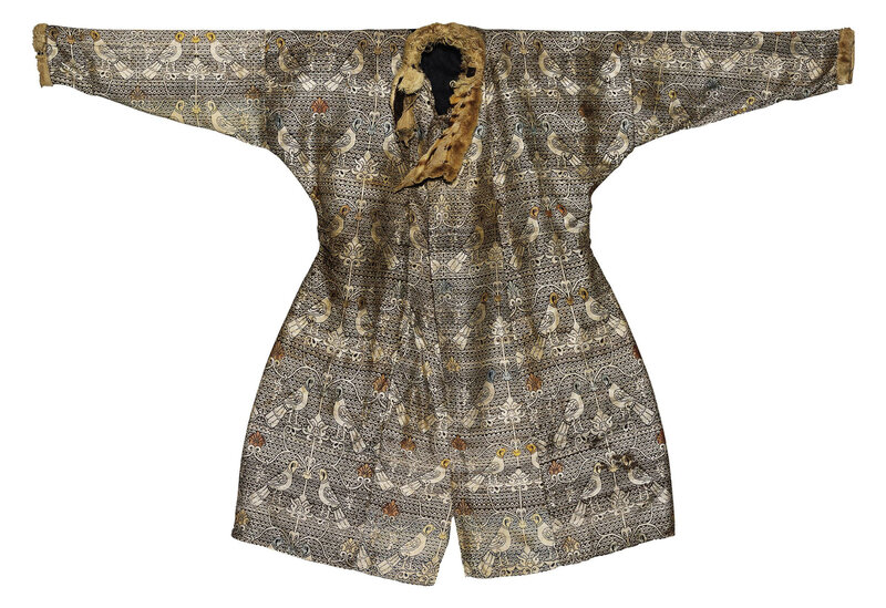 2010_CKS_07871_0074_000(a_rare_silk_robe_central_asia_11th_12th_century)
