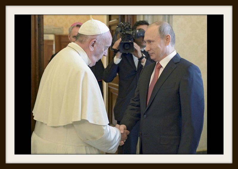 Le-pape-Francois-a-recu-le-president-russe-Vladimir-Poutine