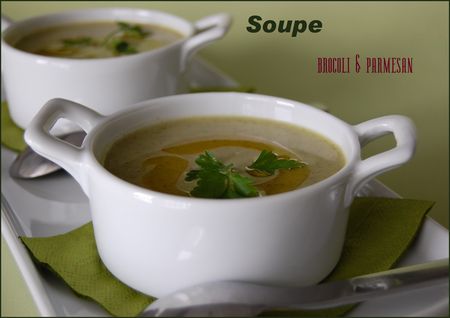 SOUPE_BROCOLI_PARMESAN