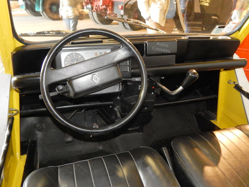 Renault4PleinAirint