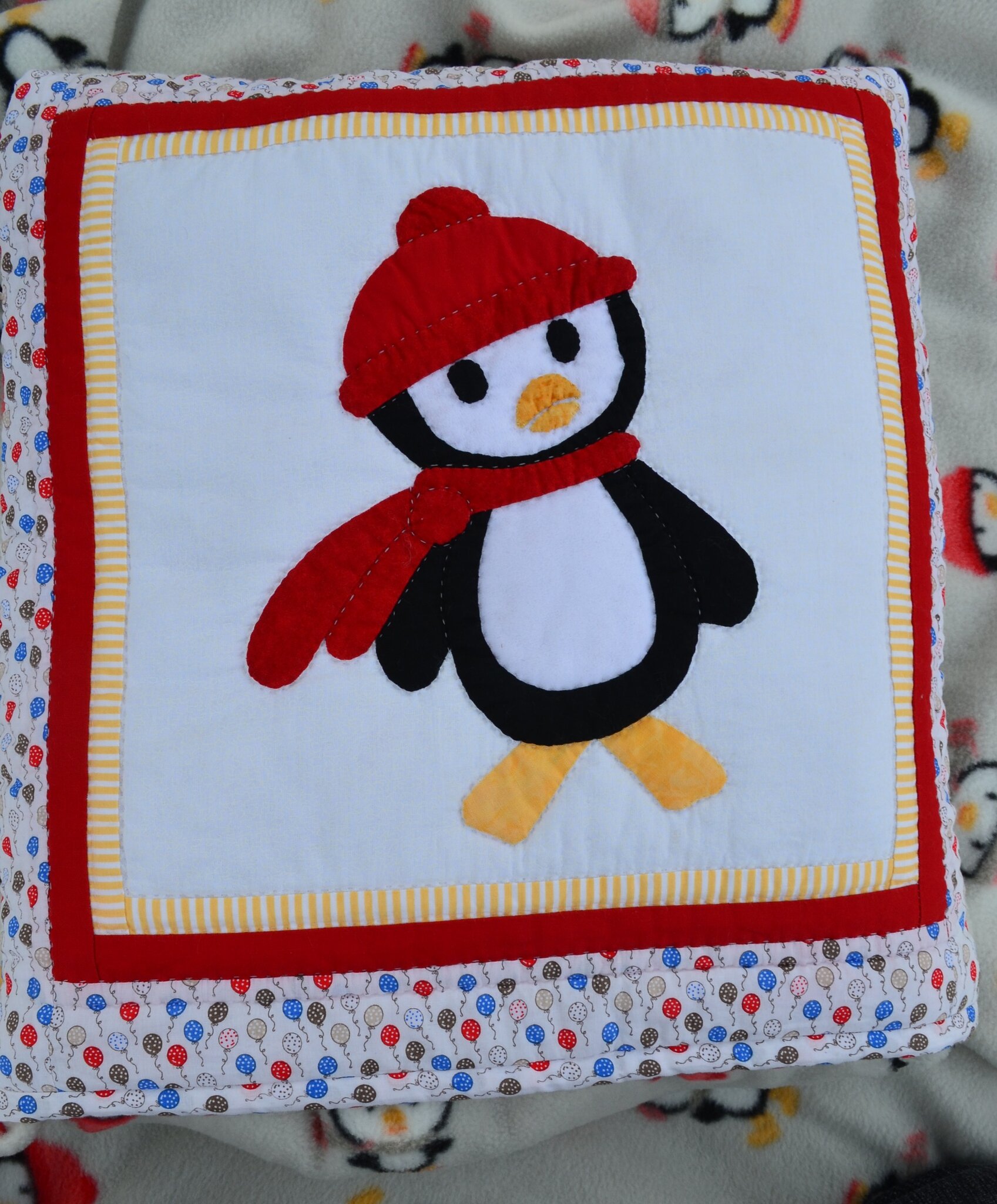 couverture_coussin_pinguoin_couture_patchwork_La_chouette_bricole