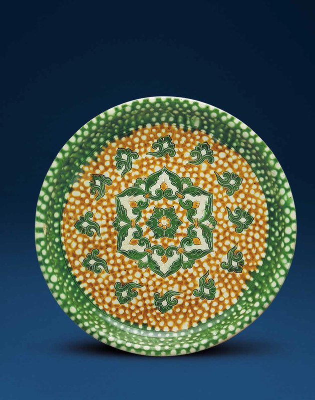 A very rare large sancai-glazed tripod dish, Tang dynasty (618-907)