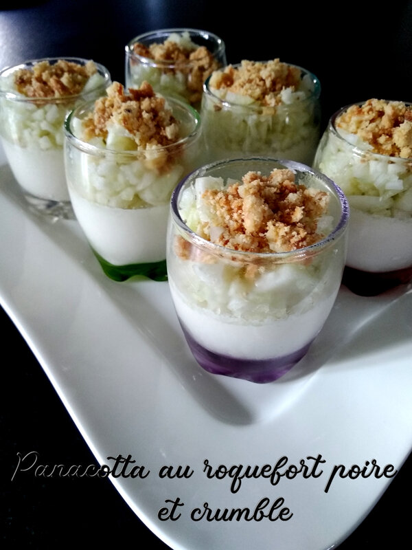 panacotta au roquefort poire et crumble 1