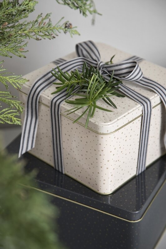 sostrene_grene_noel_2019_boites_metal