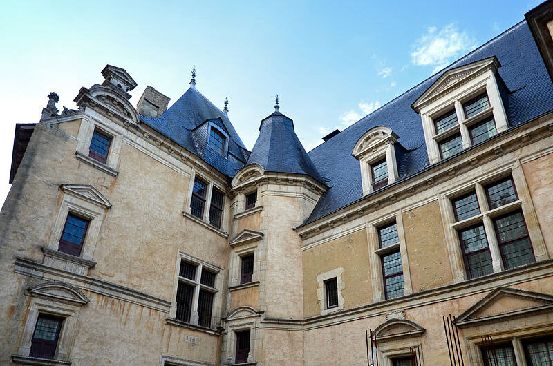 800px-Le_Mans_-_Hôtel_de_Vaux_06