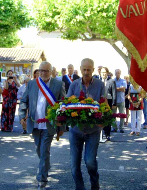 La gerbe de la Mairie de Lagnes