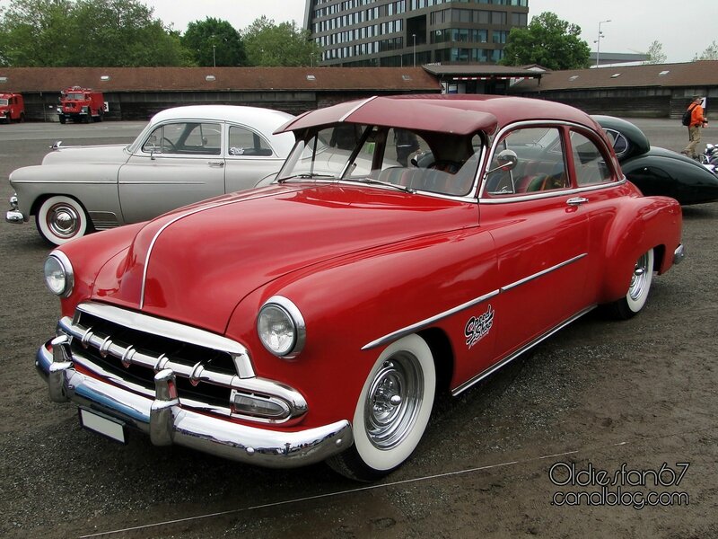 chevrolet-styleline-deluxe-2door-sedan-1952-1