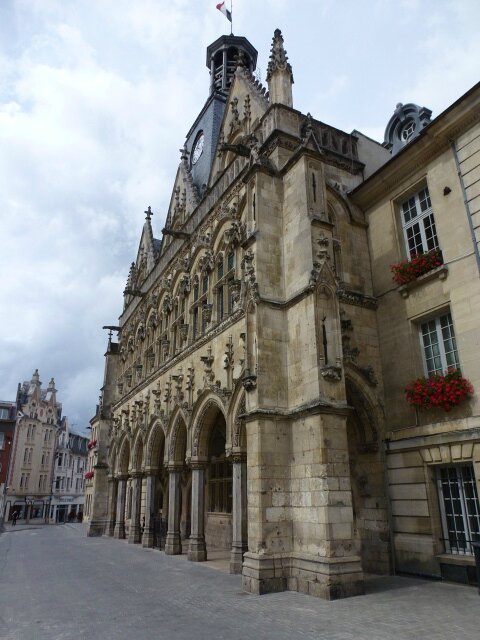 28 ST QUENTIN Parcours Art Nouveau c