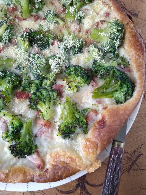 Tarte fine au brocoli detail