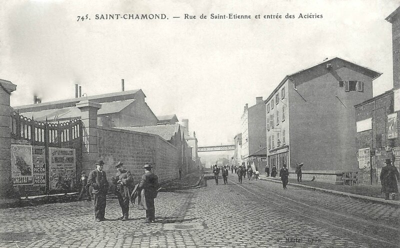 rue de Saint-Étienne et entrée Aciéries