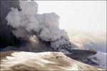 2512_vue_aerienne_du_volcan_eyjafjoll_en_islande_le_17_avril_2010