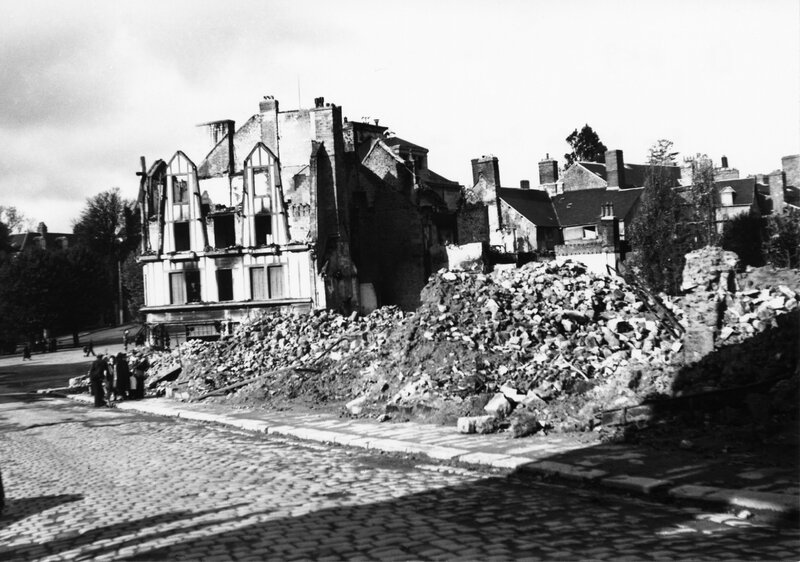 Avranches juillet 1944 WWII guerre bombardement ruine