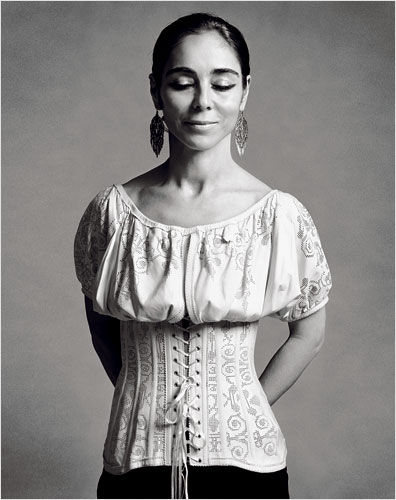shirin_neshat_self_portrait