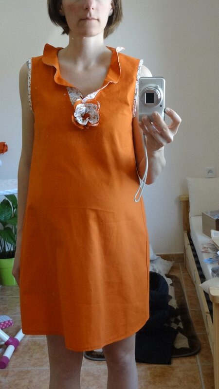 robe_orange_volants_grossesse_2