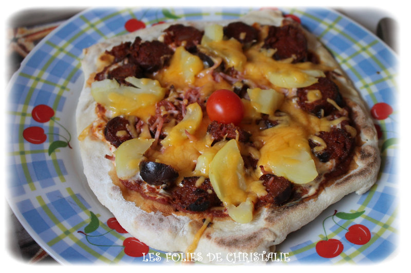Flat bread pizza chorizo 3