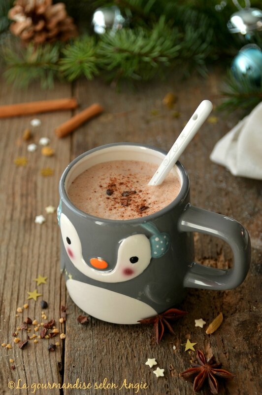 chocolat chaud cru de Noël vegan aux épices 1