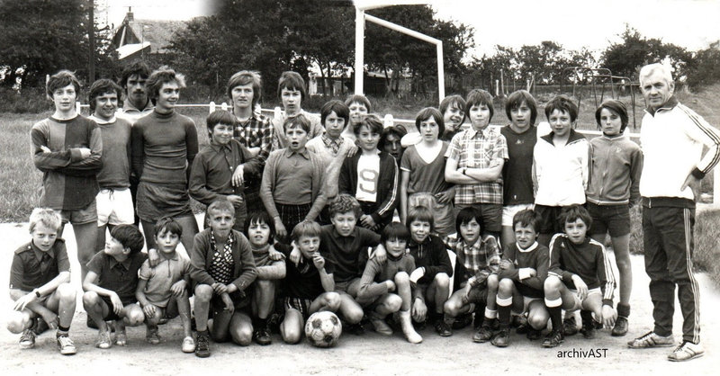 1973-1974 réouvertire école de foot