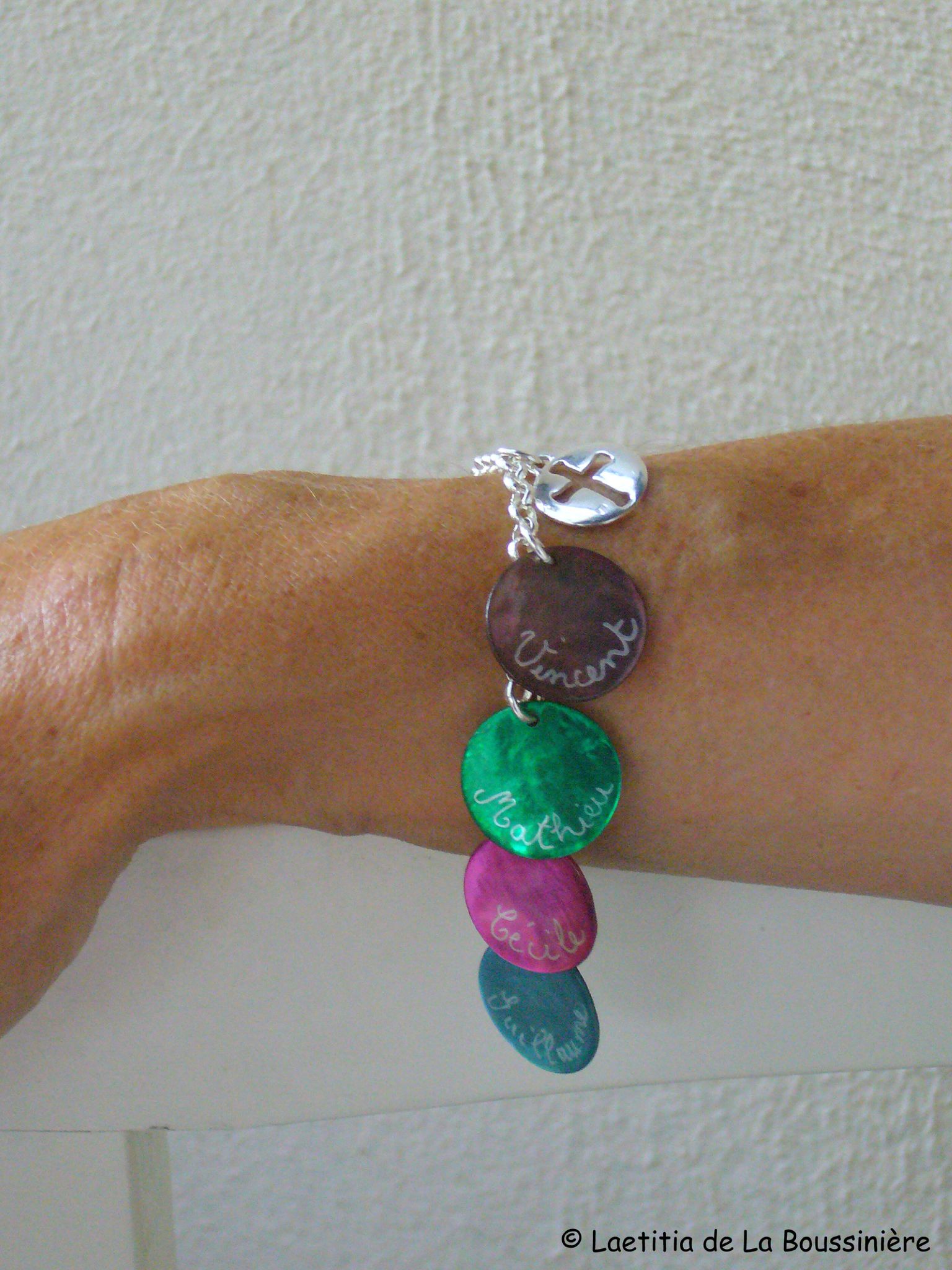 Le bracelet personnalisé de Mme
