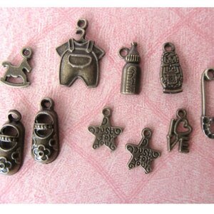 2013 1226 ChicChocPerles - baby collection charms antique bronze