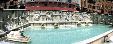 pano_fontaine_Sienne