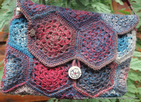 Pochette_hexa_crochet_1