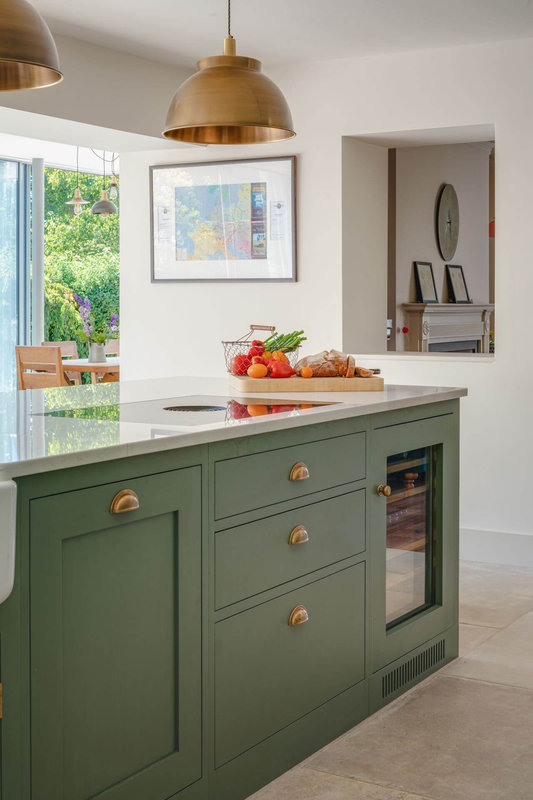 Country-Kitchen-Farrow-and-Ball-green-smoke-with-Armac-Martin-cotswold-pull