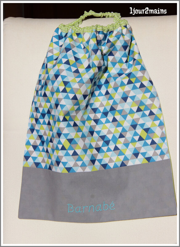 serviette Barnabé triangles