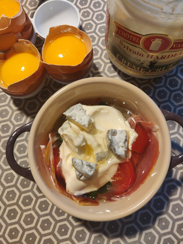 oeuf cocotte jambon cru épinards chèvre(2)