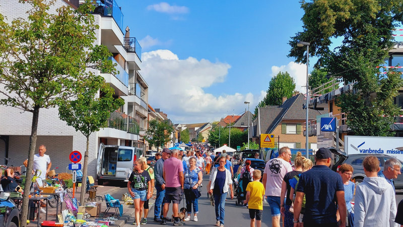 2022 le 27 aout BROCANTE DE KORTMARK (17)