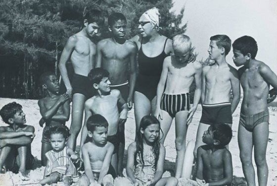 josephine-baker-la-tribu-arc-en-ciel