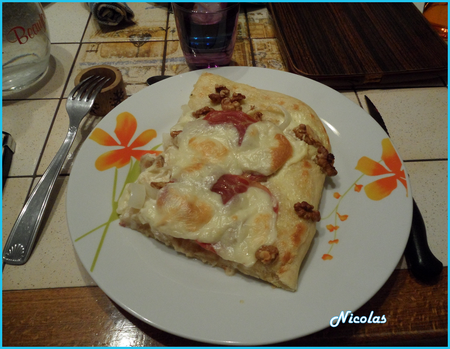 Pizza_pancetta_cr_me__mozza_par_nico____15_septembre_2011