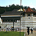 Sri Lanka, l'ïle dont on rêve (21/37). Le temple de la dent de Bouddha à Kandy.