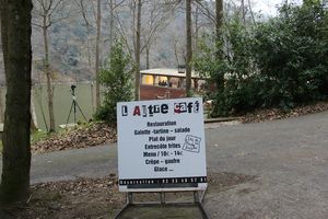 l'Autre Café, le bar-brocante du lac de la Roche-qui-Boit