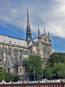 clocher_notre_dame_de_paris_x700