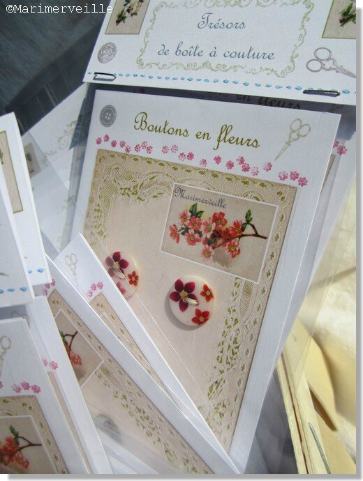 Boutons en fleurs Marimerveille. pochette TBC B11