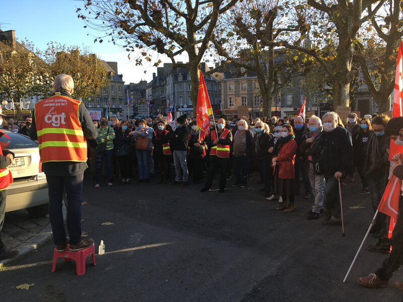 loi sécurité globale_Avranches_rassemblement_2020_28 novembre 2020_prise de parole