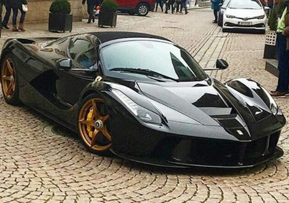 Ferrari (5)