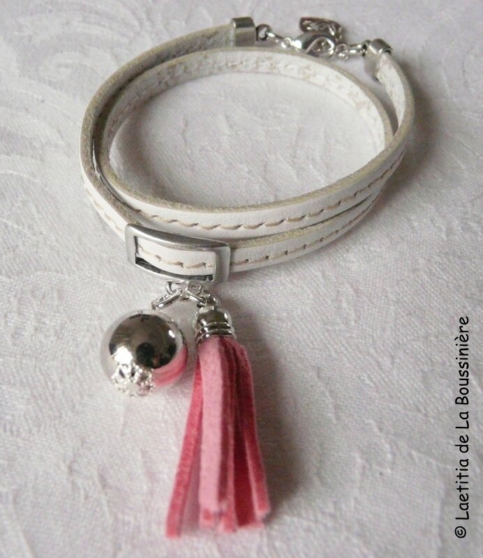Bracelet Pompon blanc (pompon rose)